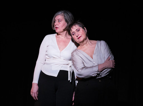 Christine Andrien et Italia Gaeta dans «L'Âge venant»